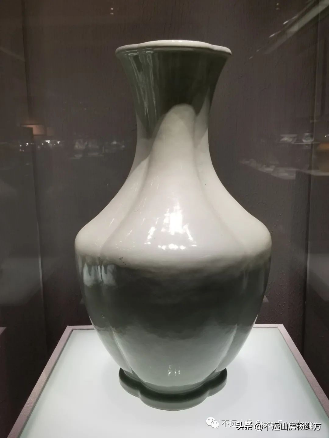 雍正黄色釉瓷器图,清代雍正朝粉青釉瓷器鉴赏