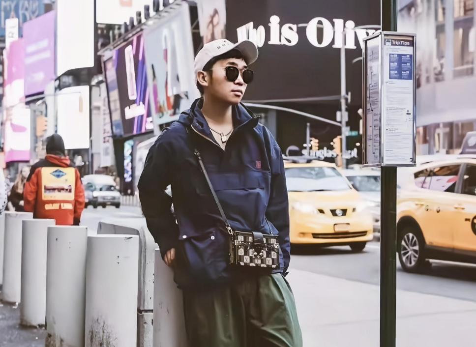 一年睡300多张床，年入50万，潘那白：躺着就有钱赚的日子，真爽