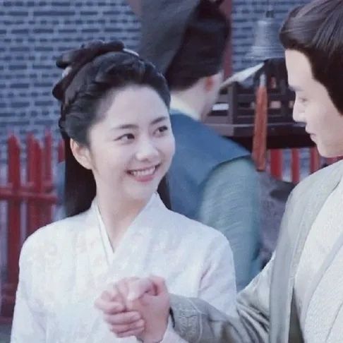 爱豆表格图任嘉伦,任嘉伦头像帅气高清粉色