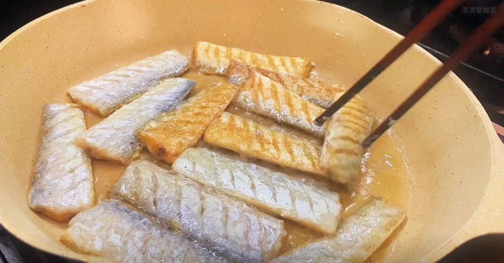 煎带鱼吃怎么样才能让带鱼不粘锅,煎带鱼不掉皮的五个妙招