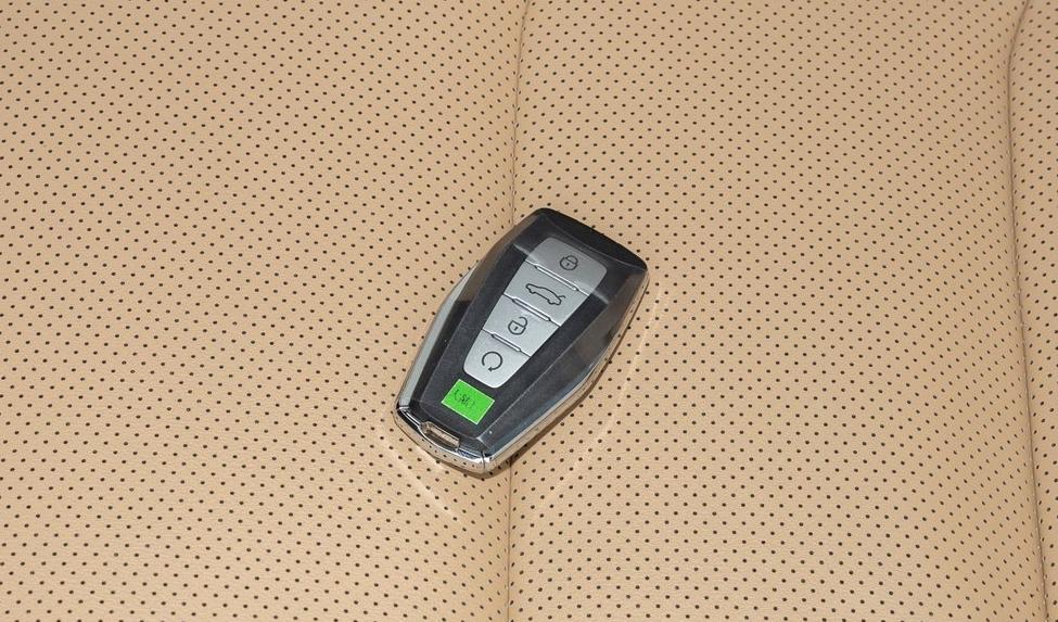 吉利新款汽车七座suv,全新吉利七座suv车型