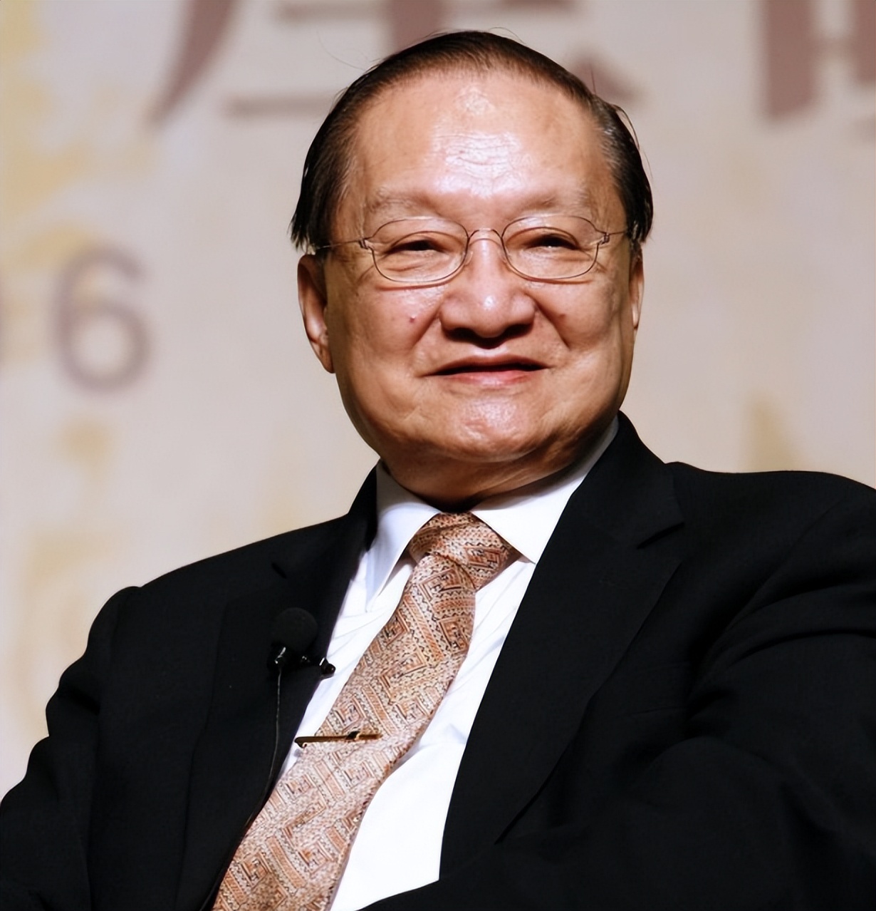 1965年陈毅在国外开会说错一句话，惹周恩来大怒：你无组织无纪律