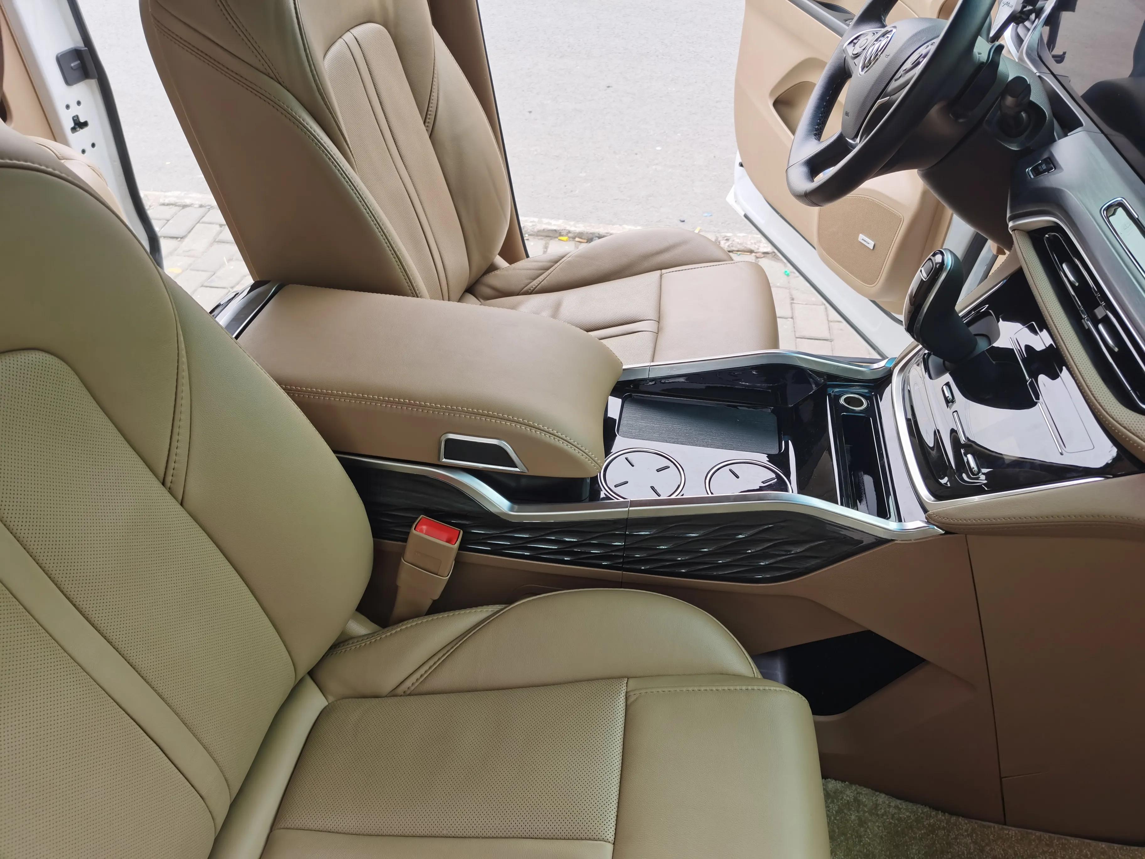 别克gl8扶手箱220v电源怎么接,别克gl8安装原车扶手箱