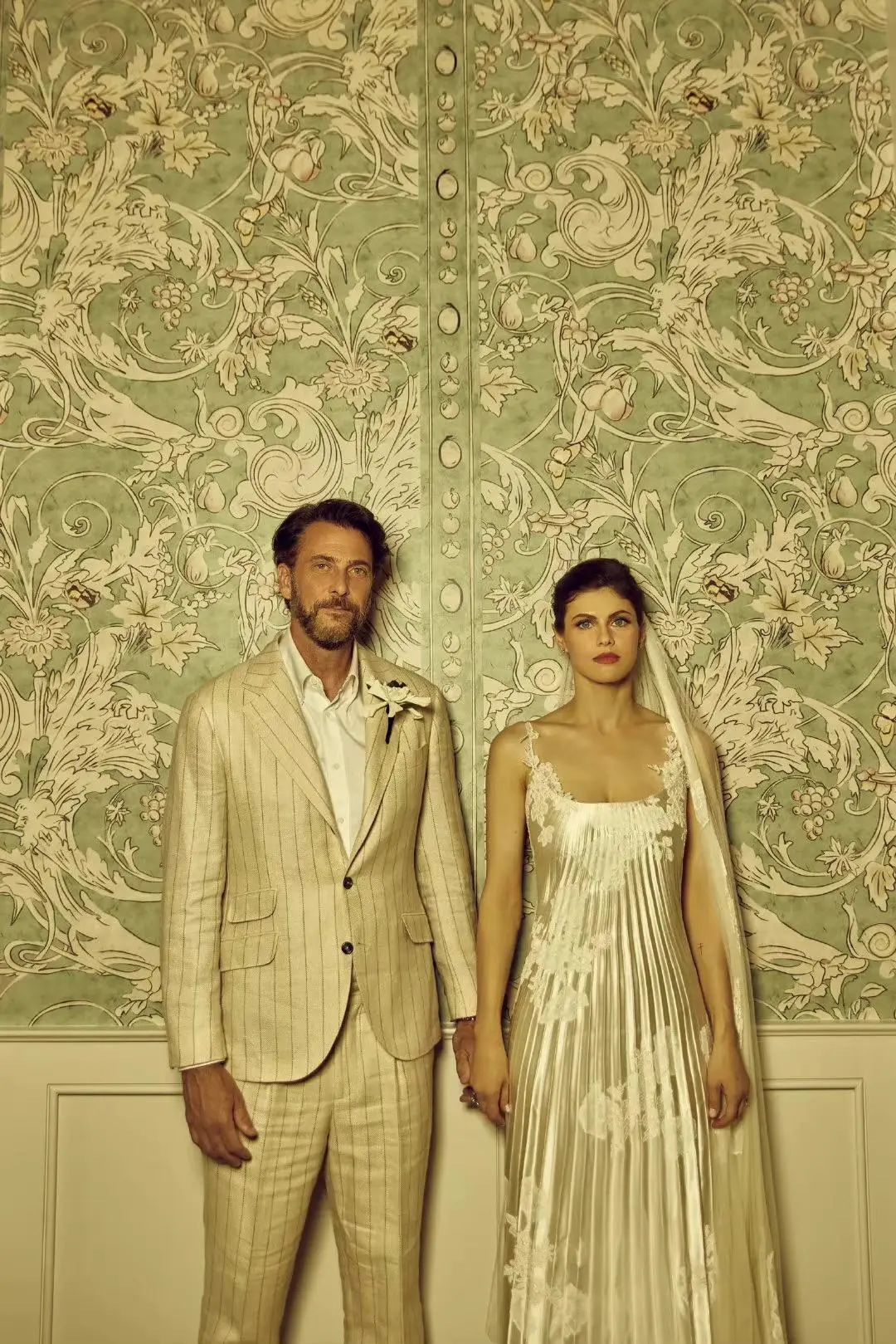 年纪轻轻就结婚的好莱坞女明星,好莱坞女星婚姻状况