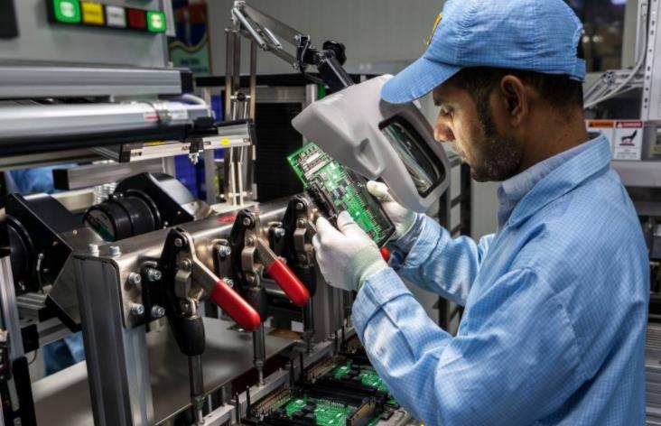 耐克阿迪最新现状和未来 (苹果和阿迪耐克一样吗)