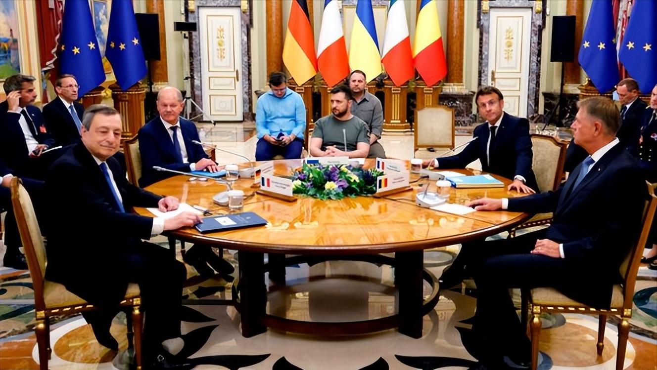 普京给世界的问答题！乌克兰加入欧盟速度快，还是俄军坦克推进快