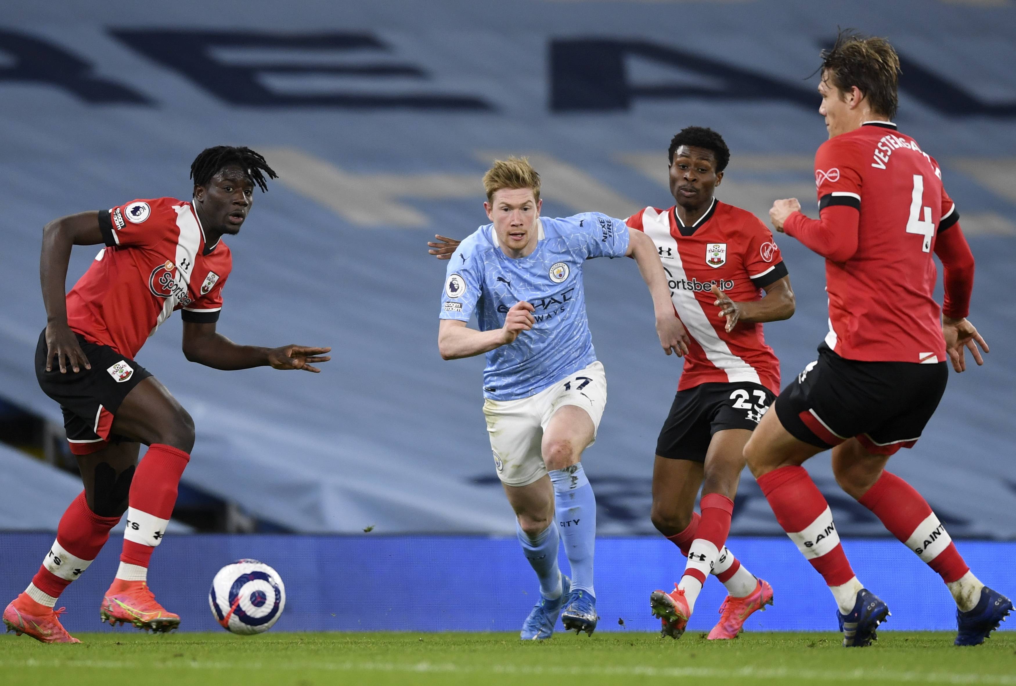 足总曼城对南安普顿杯最新赛况,英超南安普顿足球比赛时间规则