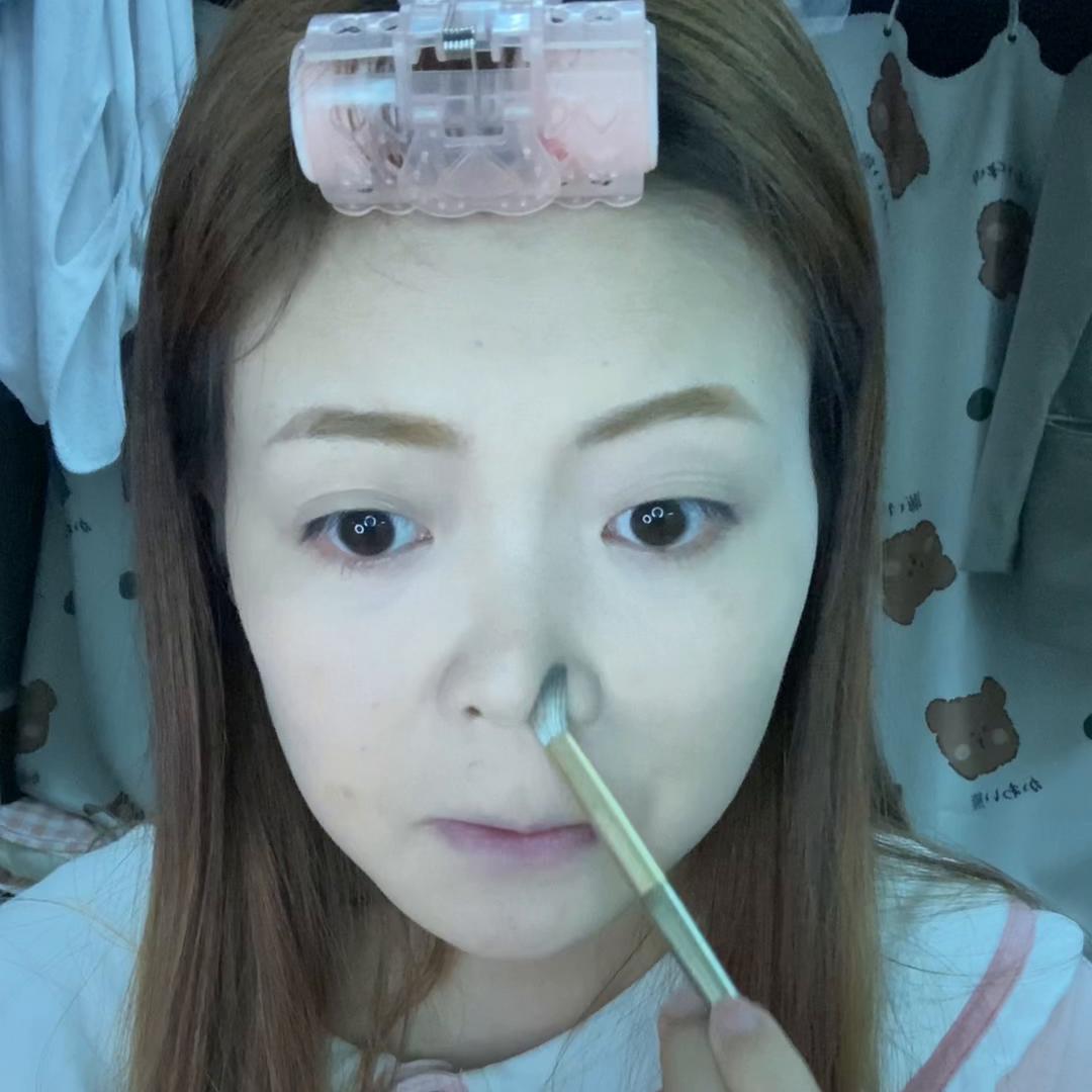 背上和胸口长痘痘用硫磺皂有用吗,背上长痘痘用药皂还是用硫磺皂