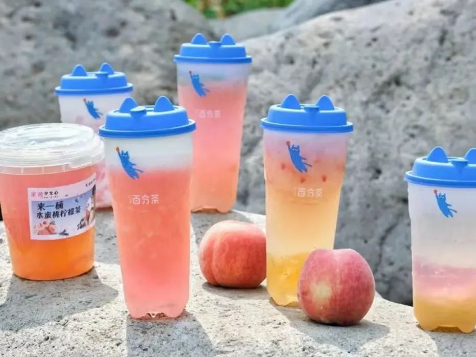 瑞幸西梅“窜”红，今年爆品开始争做“刮油神器”了？