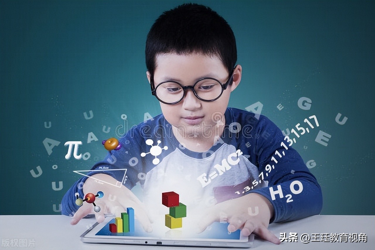 本科数学类专业哪个专业比较好,数学与应用数学专业和计算机专业
