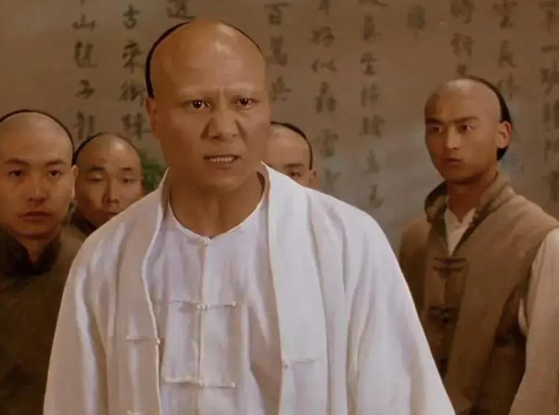 原来吴京真没吹牛！李连杰出脚就是杀人技，计春华：我抗不住一脚