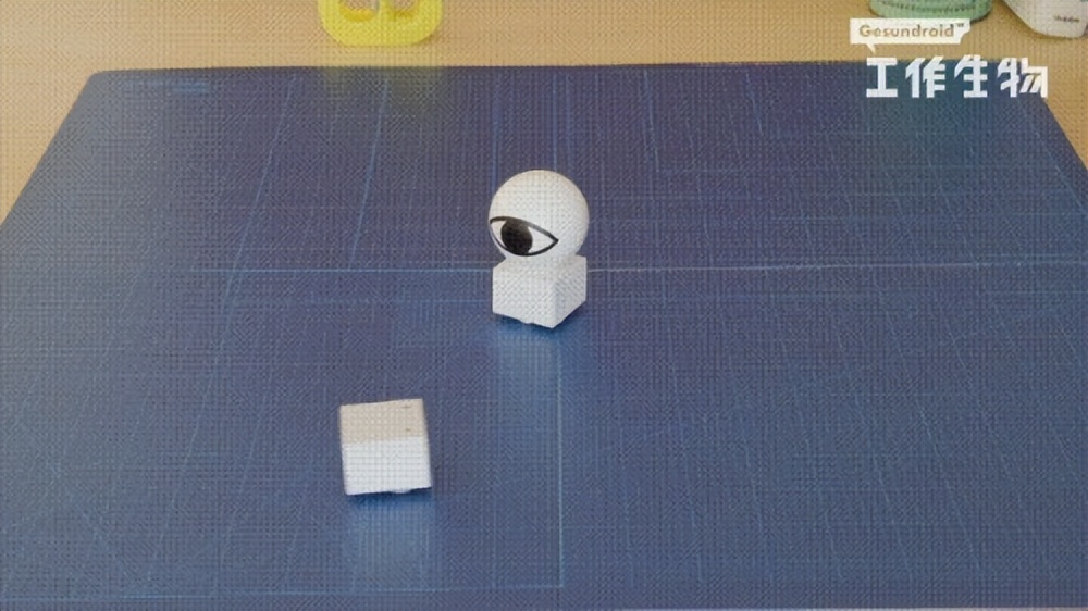 手机影响孩子的眼睛,更影响思维方式,索尼帮你解决你焦虑的问题