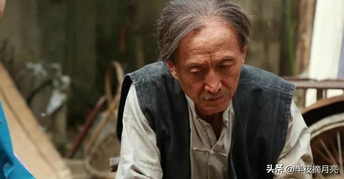 在儿子家四年，每年都过大寿，儿子礼金收不停，我却感到无地自容