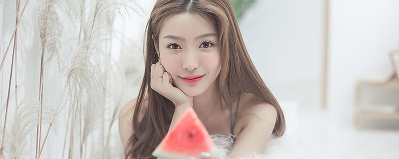 鼻子出油起皮怎么擦粉底液,鼻子周围一抹粉底液就起皮怎么办