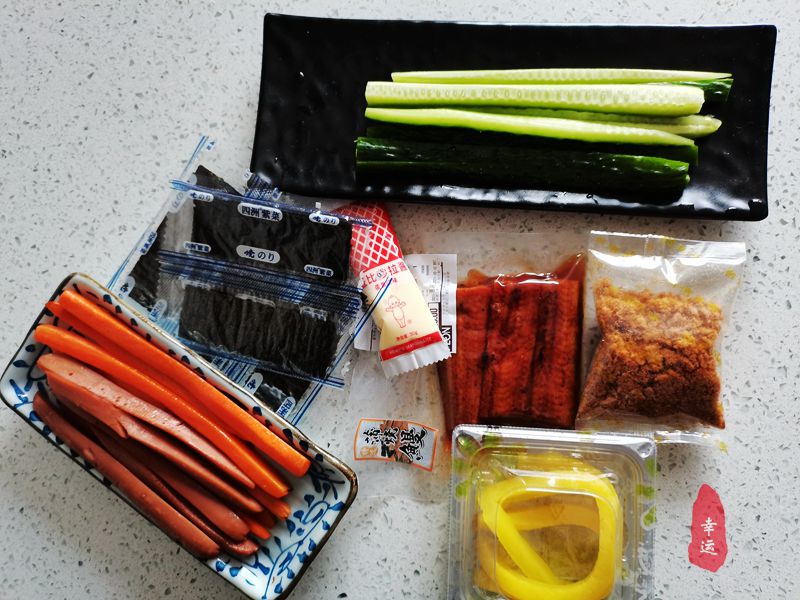 自制寿司的做法和材料有哪些,如何制作寿司不用任何工具