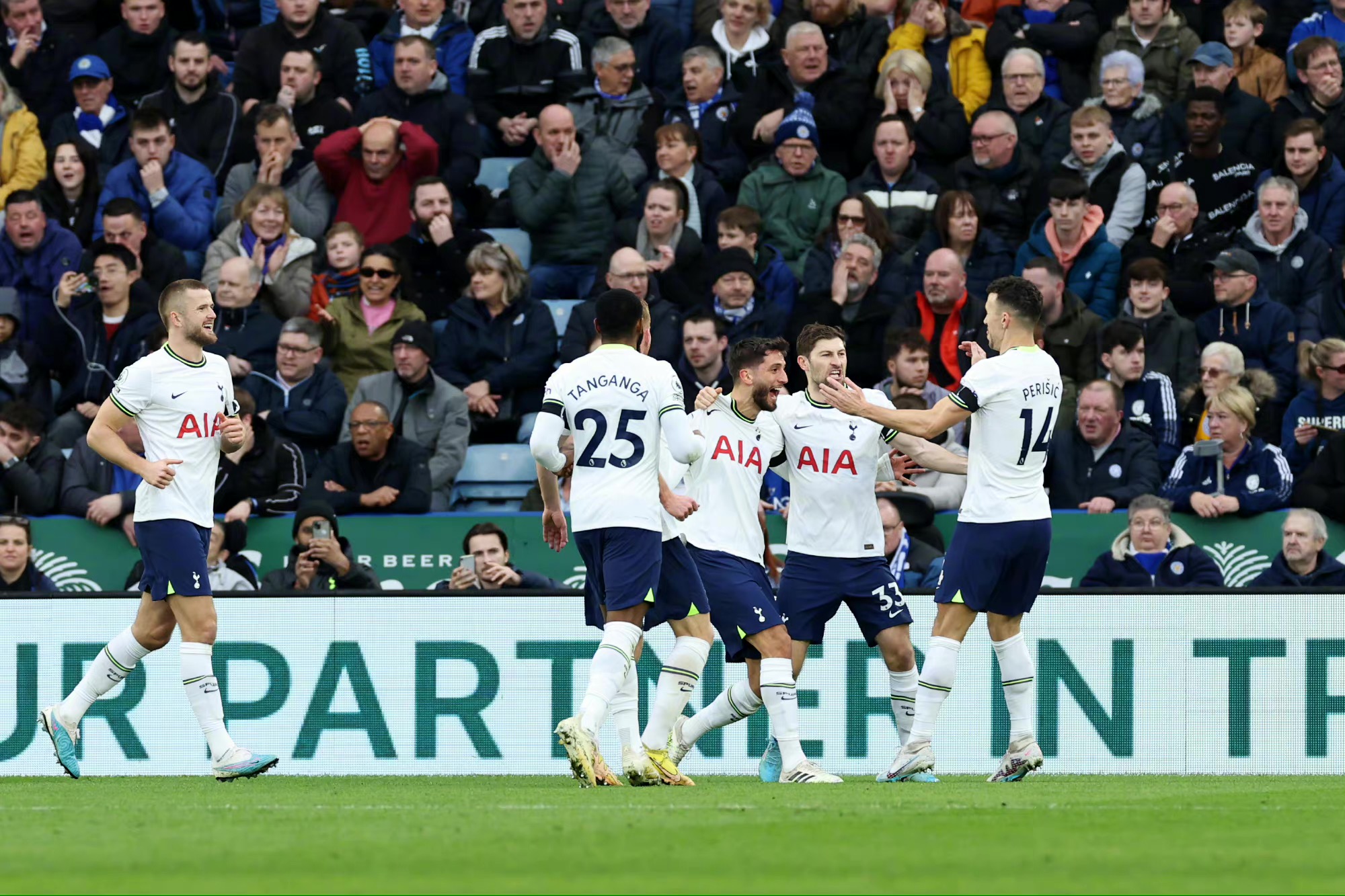 热刺历史上第一次战胜皇马,热刺三比一皇马