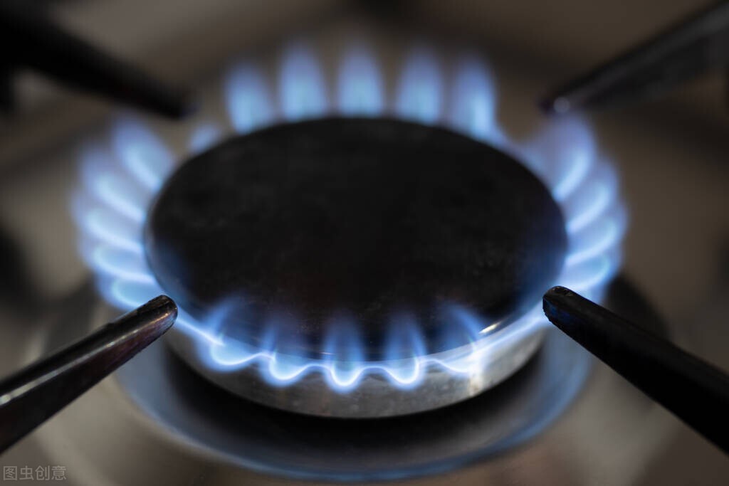 燃气灶出现黄色火焰怎么解决,燃气灶火焰变黄了怎么调都没用