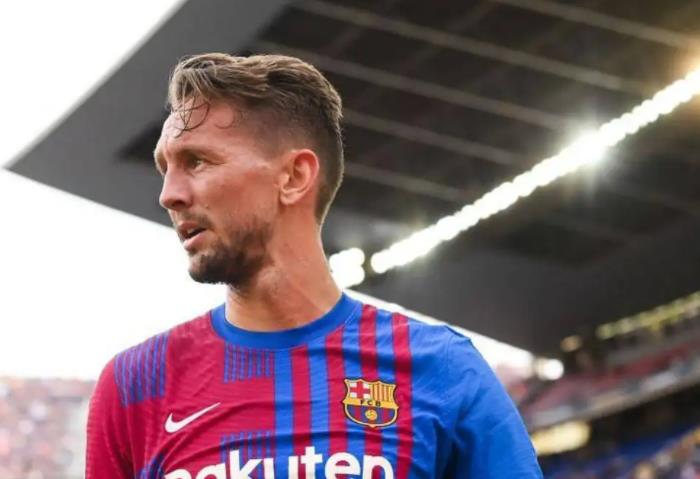 拿了三次世界杯冠军,拿过三次世界杯冠军