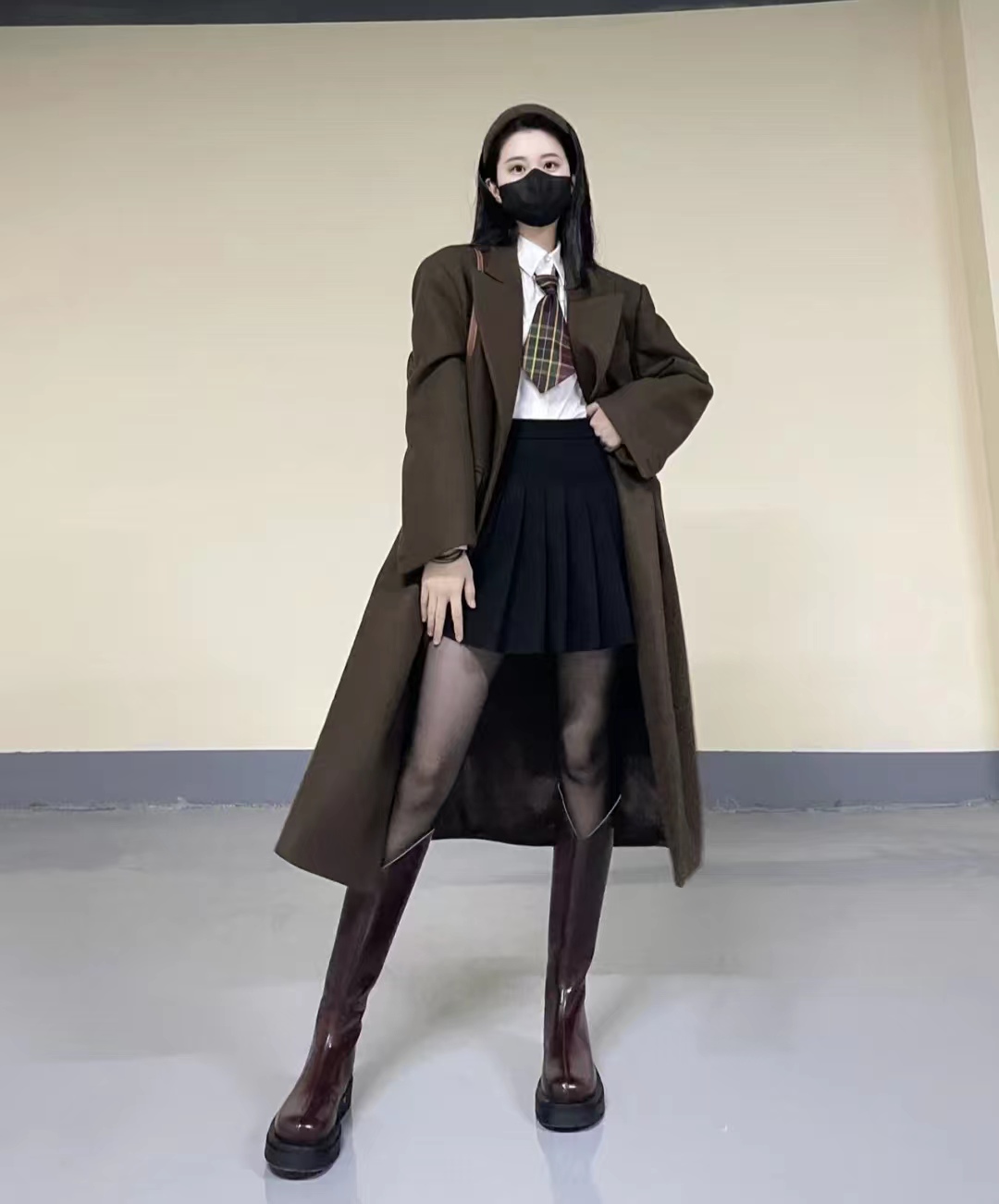 大衣搭长靴知性十足,大衣配阔腿裤让你气场翻倍