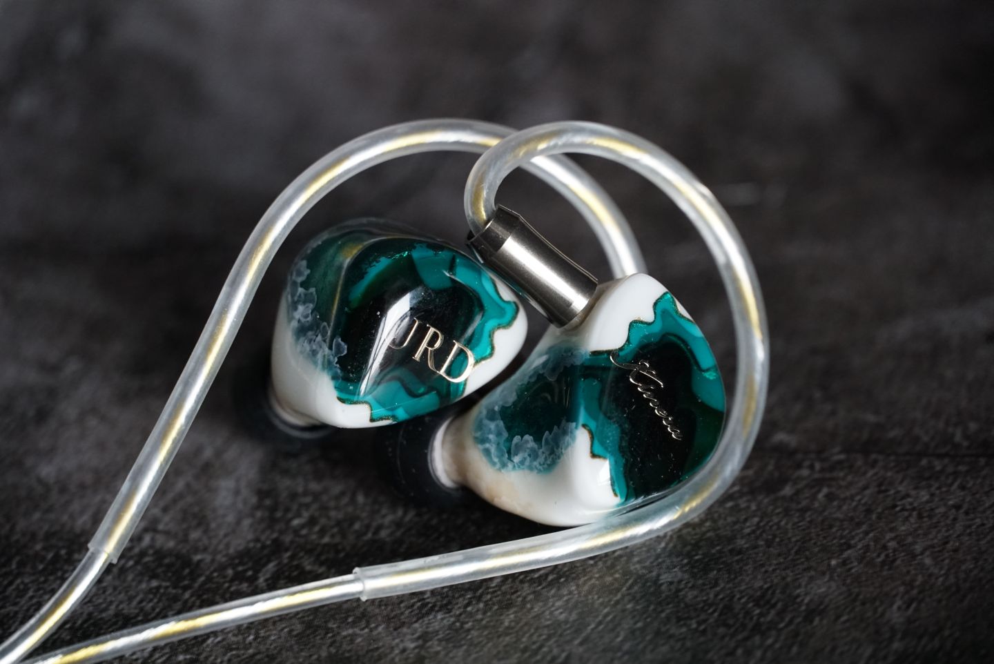 这一次,国产3999元静电混合动力耳机,给洋品牌旗舰以巨大威胁