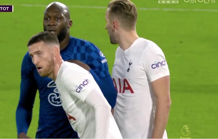 2-4英超比赛,英超最新战况曼联