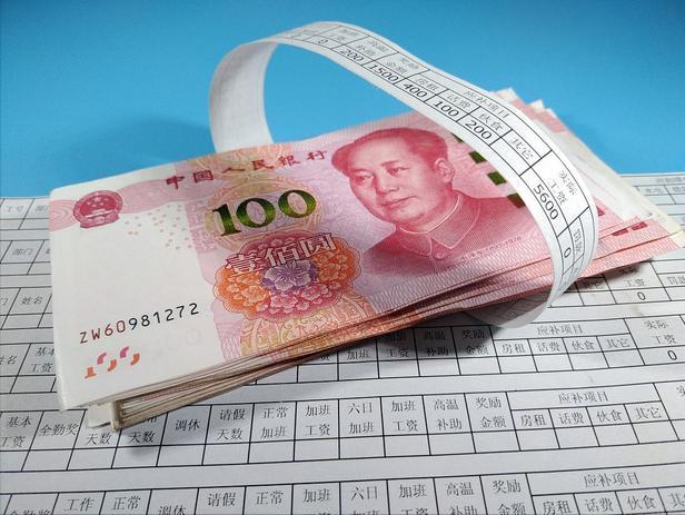 做锂电池的普工工资多少,锂电池工厂普工一般工资