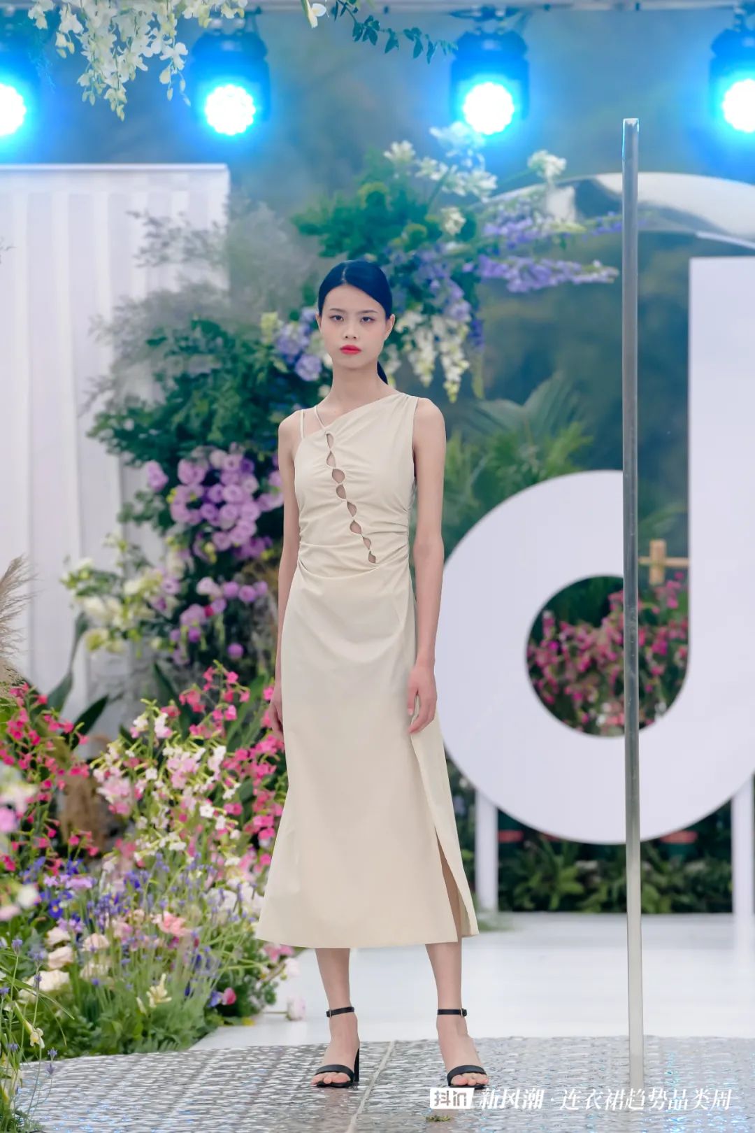 最适合春天穿的连衣裙，在抖音火出圈了！