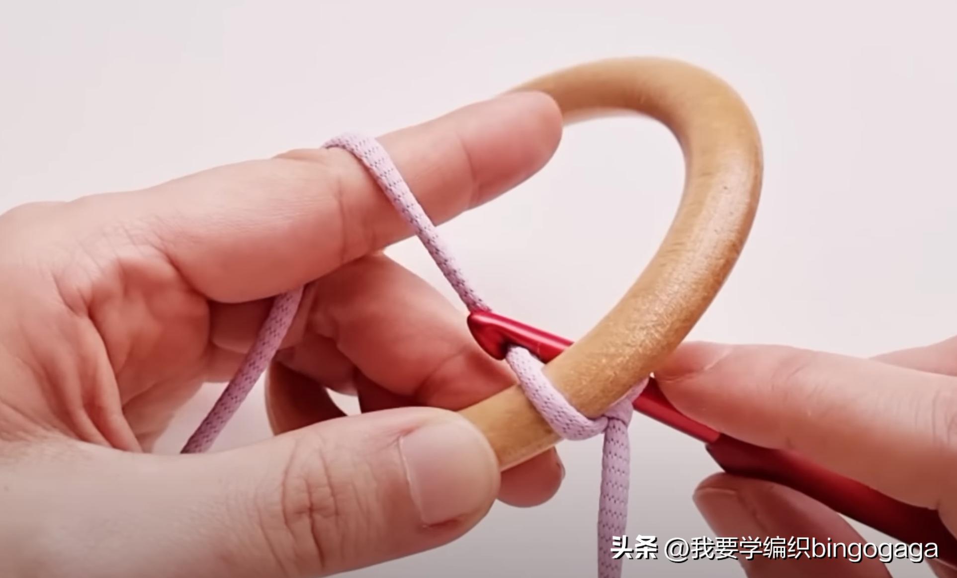 听说你想学习这款包包的钩法，罗纹环柄包教程，外表简约有型有款