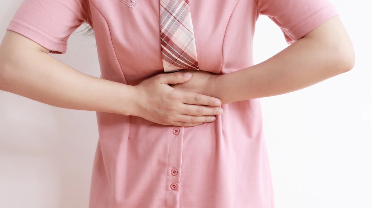 胃总反酸烧心吃什么药,经常胃反酸烧心吃什么药最有效果