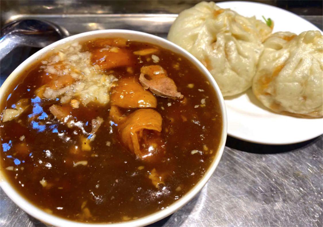 北京正宗的卤煮豆汁,北京卤煮豆汁传统美食推荐