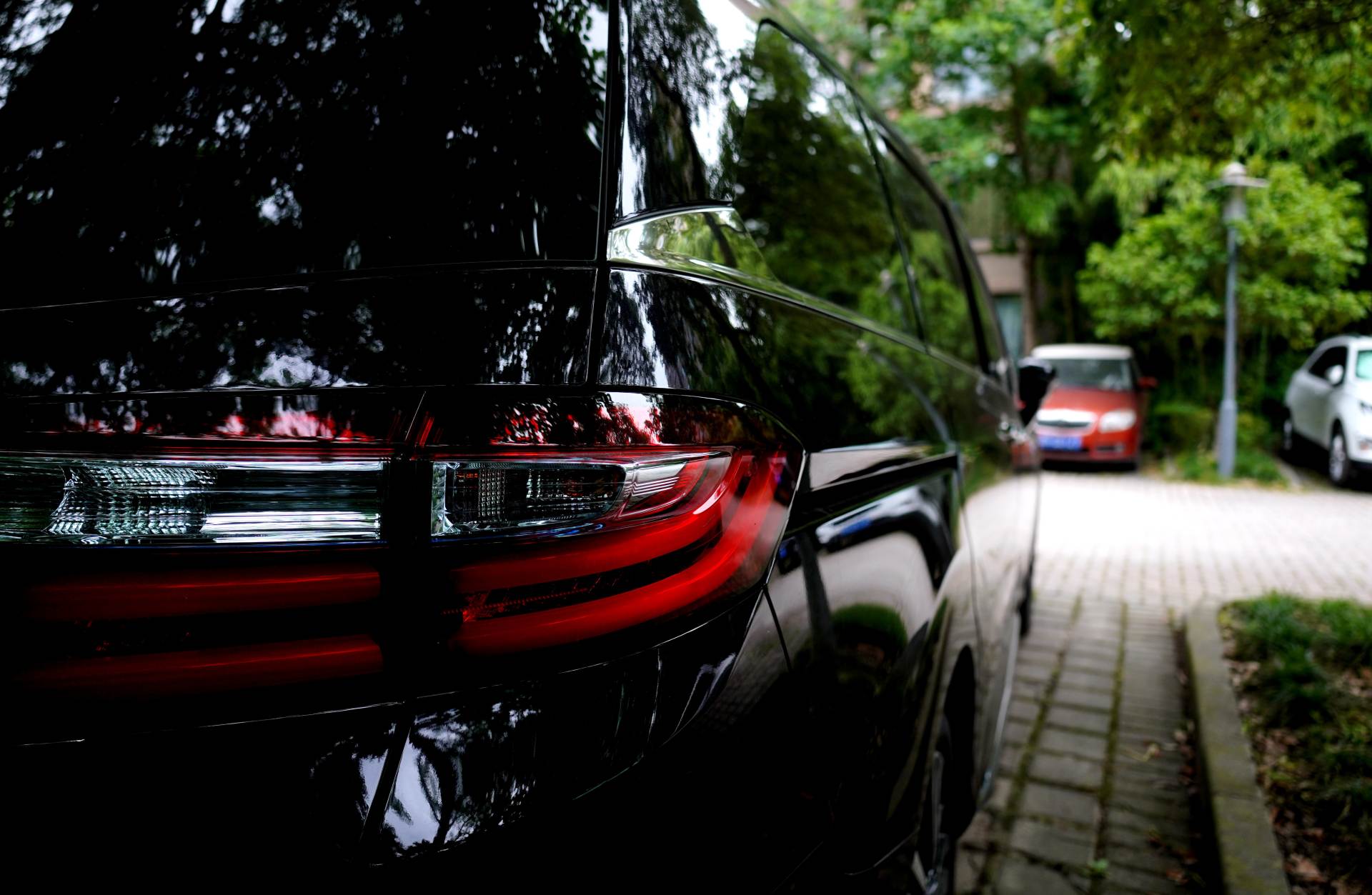 上海年入100万中年大叔,年入百万的中年男人