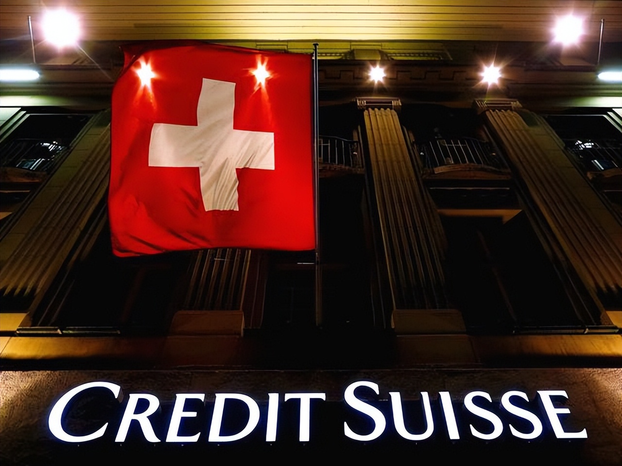 瑞士扬言制裁中国,称中国人在瑞银存了7.8万亿,网友:差点信了