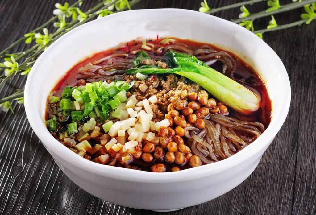 重庆正宗又辣又香的酸辣粉,天下第一香酸辣粉