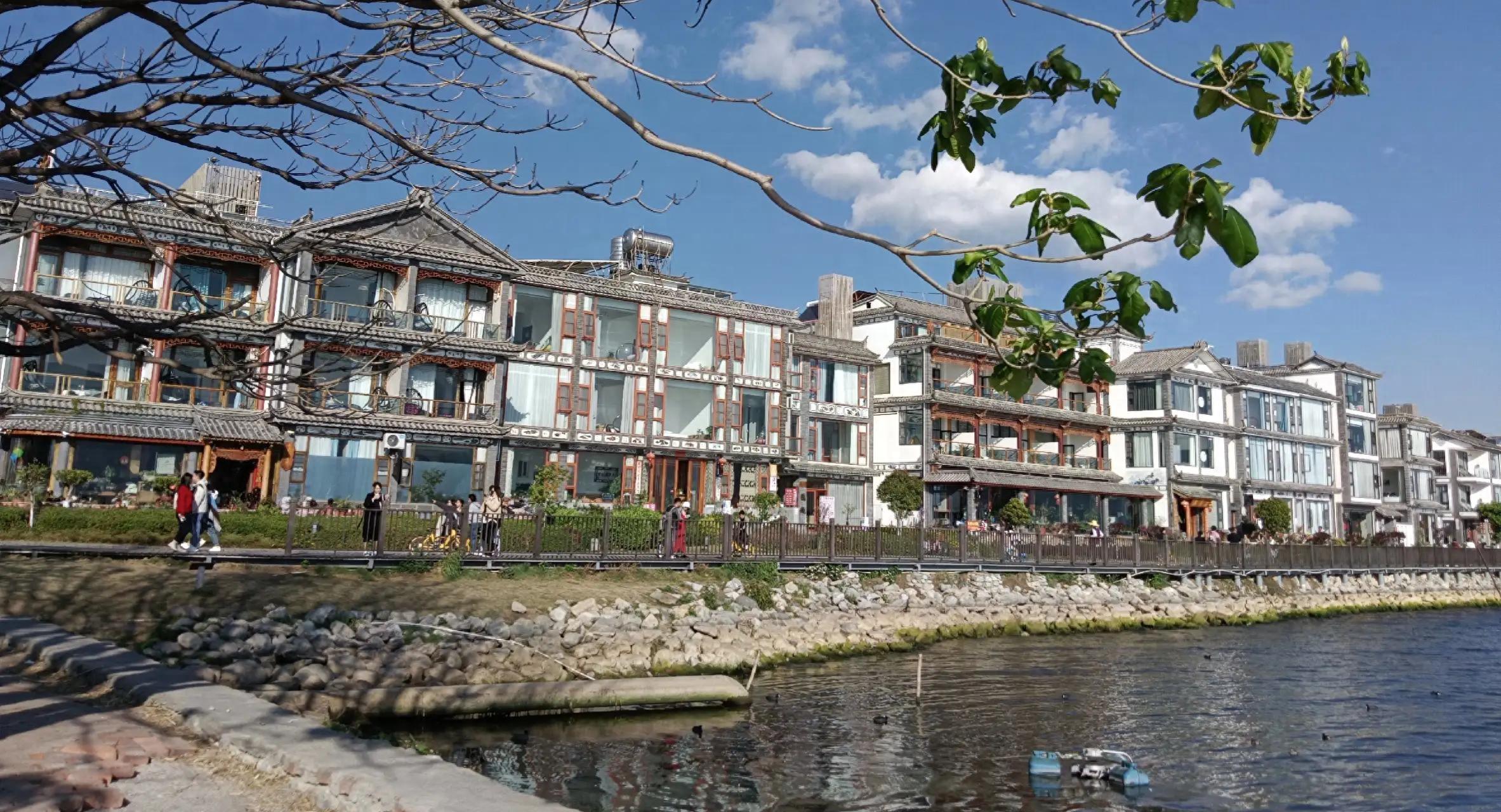 亲情最真实的陪伴,亲情给予的是深入骨髓的安全感