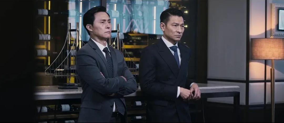 无间道另外一个版本结尾,无间道三部里面最出彩的人物