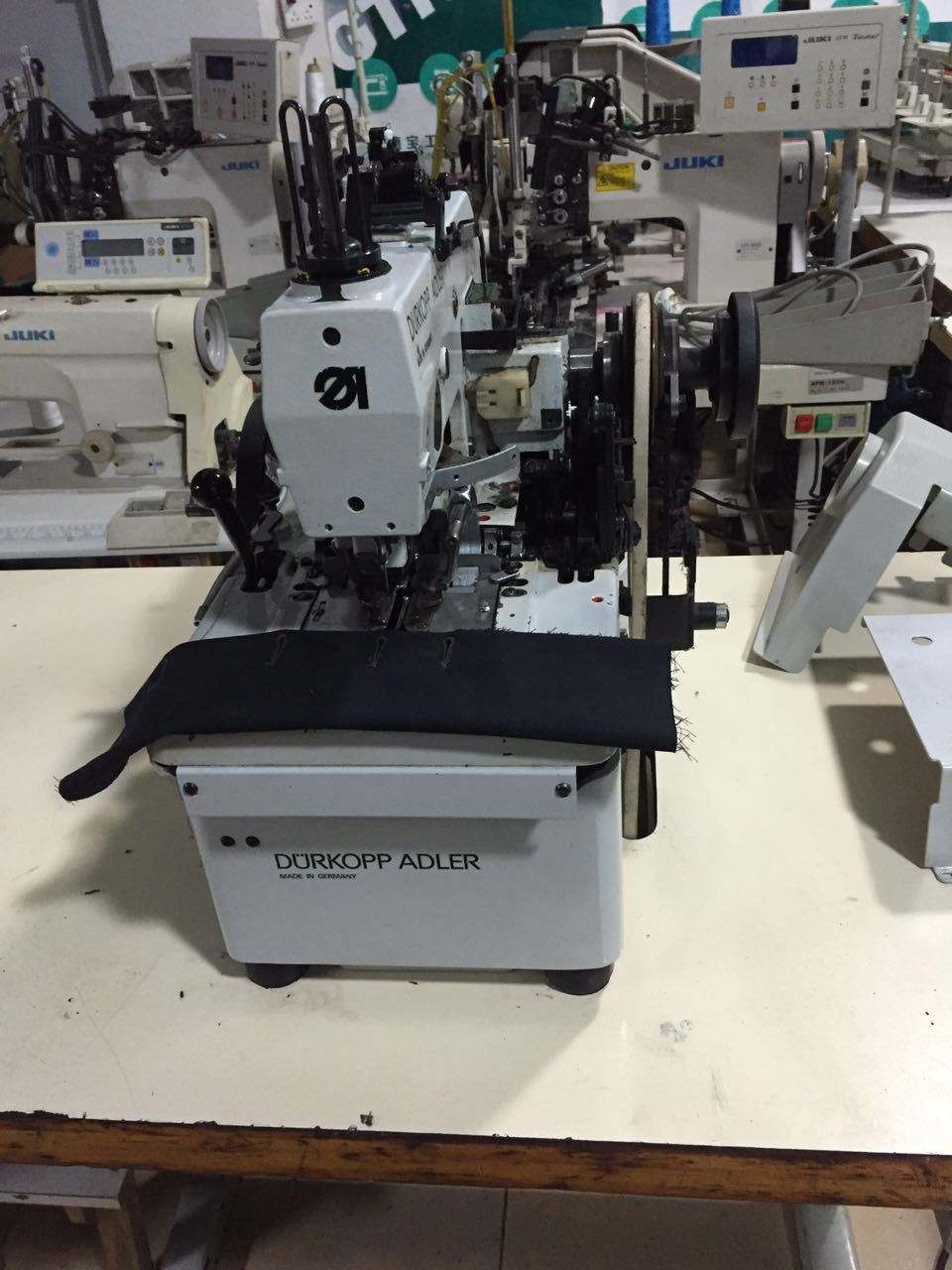 缝纫机锁边机线路过密维修教程,老式缝纫机锁眼机不往前走怎么办