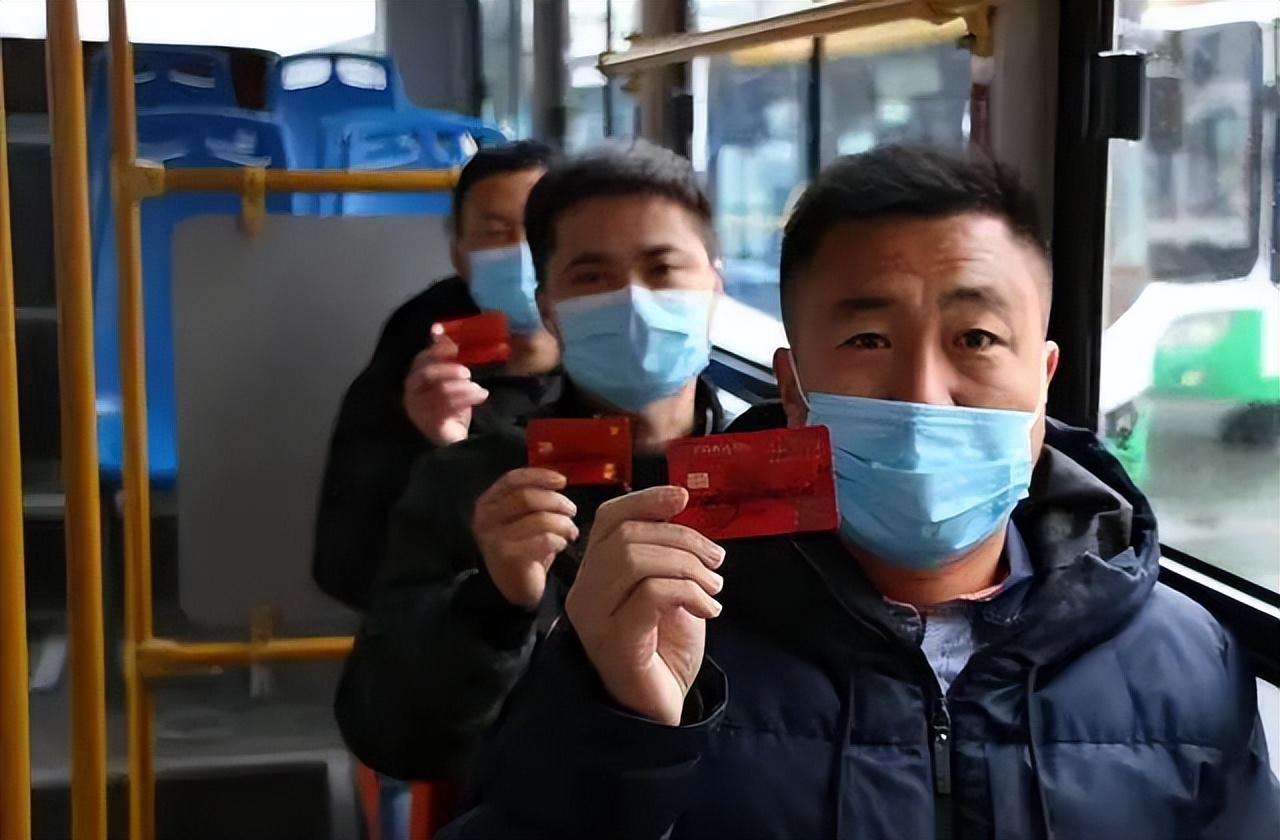 16个省份退役军人免费坐公交,退役军人免费乘公交城市名单