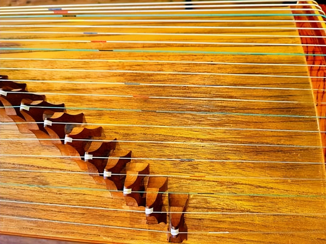 古筝看一眼就能会的曲子,古筝的谱容易看吗