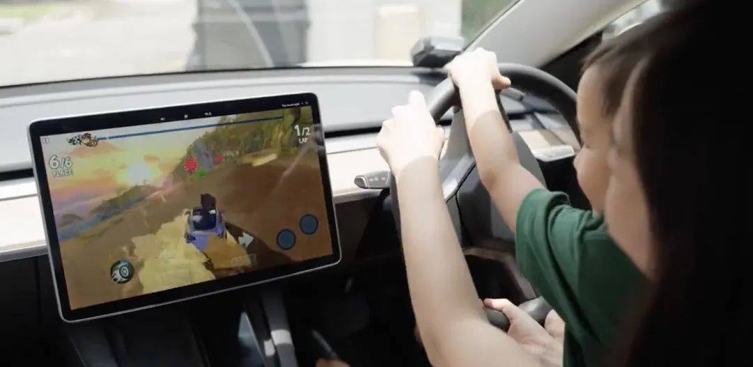 鐗规柉鎷夊箍鍛婄墖,鐗规柉鎷夊搧鐗屽舰璞″箍鍛婄墖