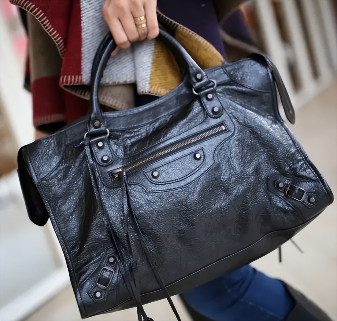 巴黎世家月牙机车包真假鉴别,巴黎世家机车包minicity