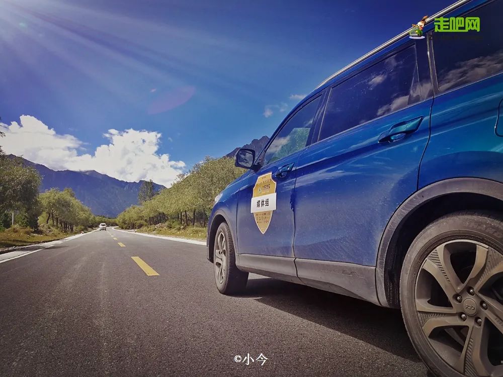 做好一本杂志，享受一段旅程，她将爱好变成工作，乐此不疲！