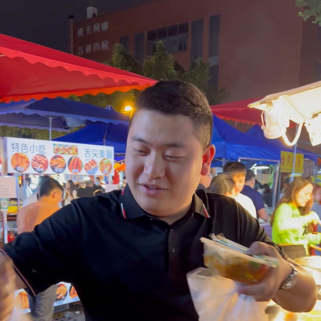 摆摊川妹,川妹子摆摊