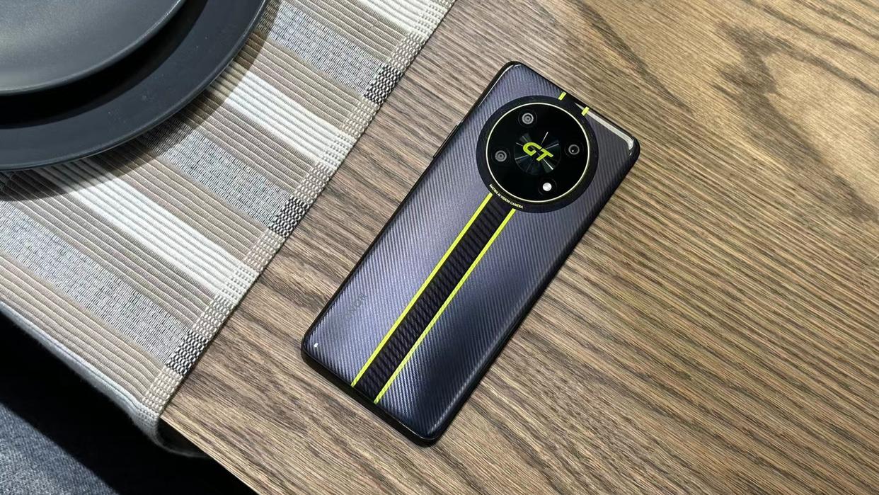 值得入手的2k新秀,值得入手的2000左右手机品牌