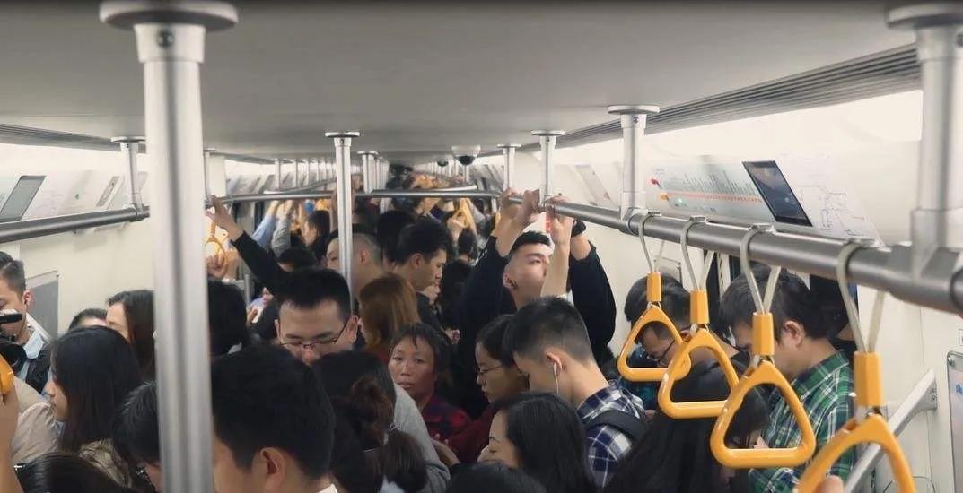 人民币汇率破7市场理性应对,通胀汇率应该怎么反应