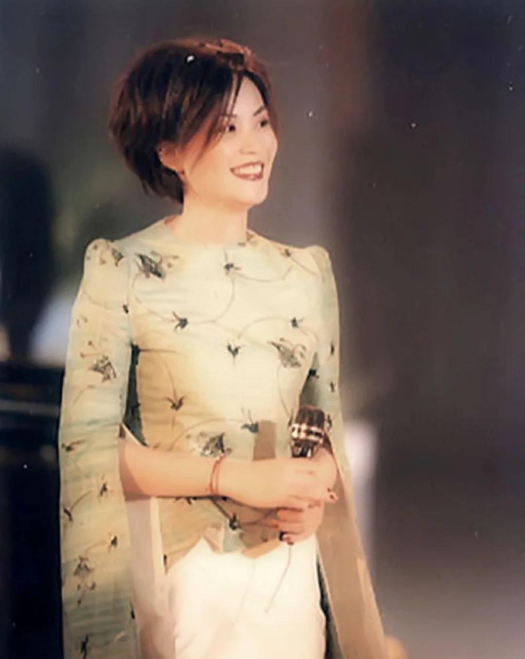 30张真实又罕见的老照片，阴毛假发工作者，我怀疑他用错地方了2