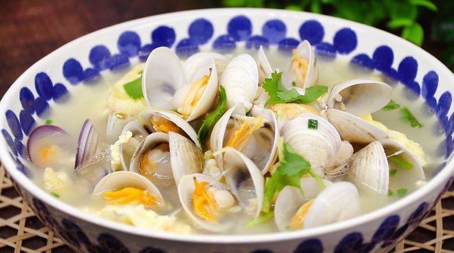 洗蛤蜊的方法,为什么用盐水泡蛤蜊不开口吐沙