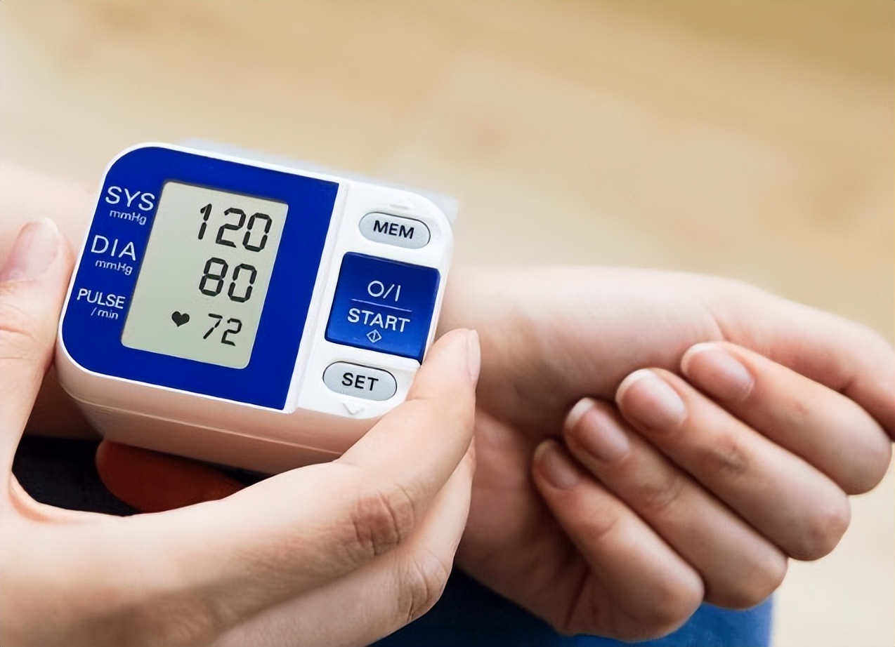 几元钱的维生素b2的作用与功效,维生素B2对高血压有帮助吗