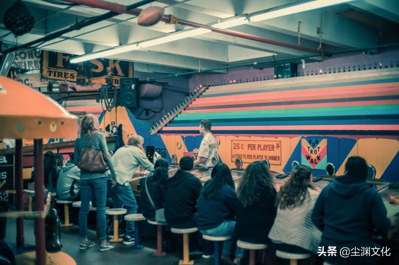 FranckBohbot在令人惊叹的街机照片中捕捉人们对游戏的热情