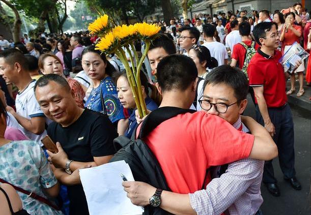 大连这2所大学毕业证一文不值,早已臭名昭著,家长报考需谨慎