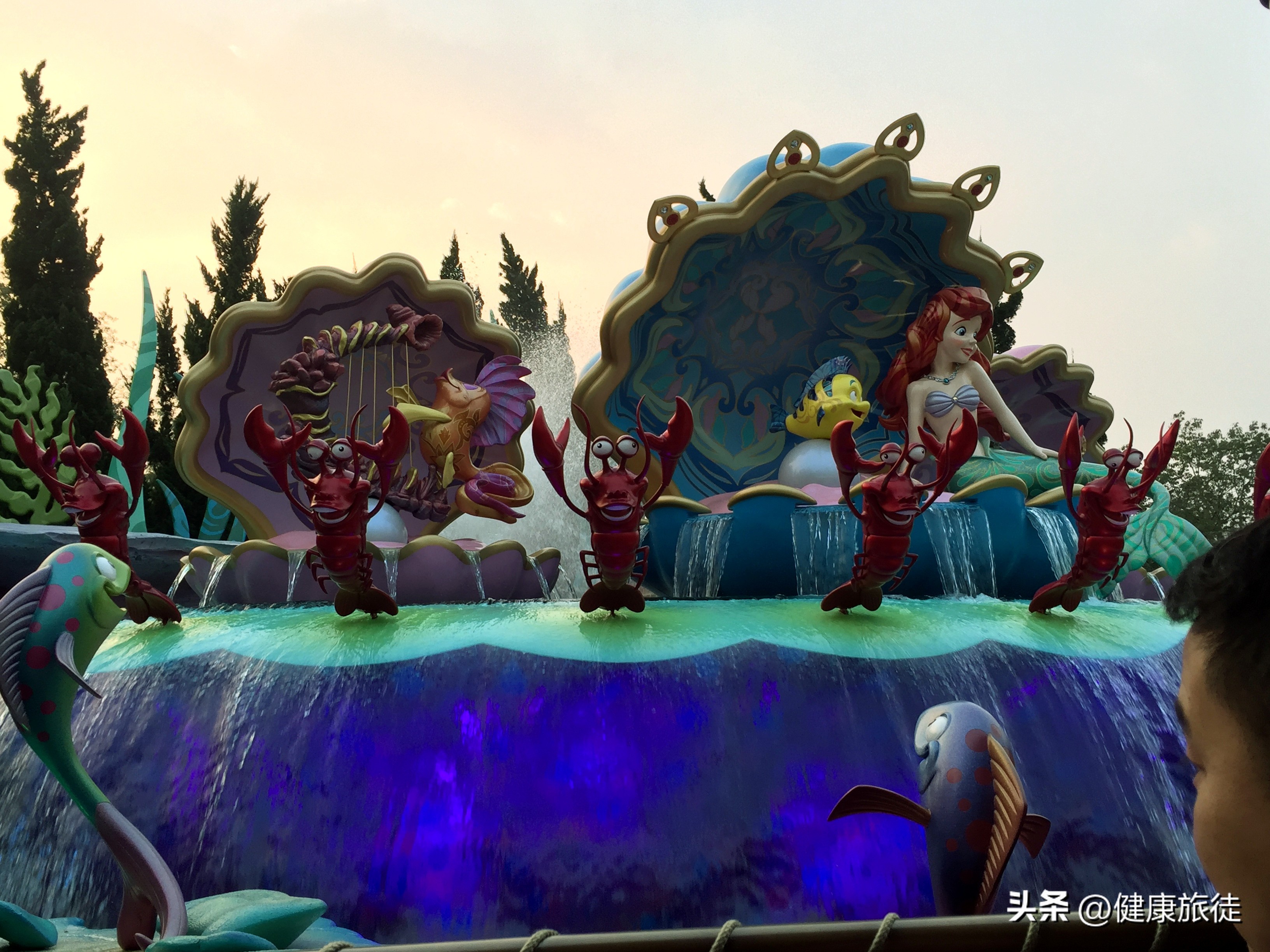 上海迪士尼乐园夏日狂欢盛宴,上海迪士尼乐园七大主题乐园介绍